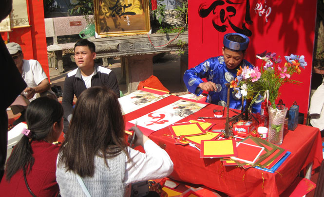 Thú chơi chữ đầu Xuân 