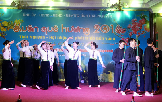 Xuân quê hương Thái Nguyên hội nhập và phát triển bền vững