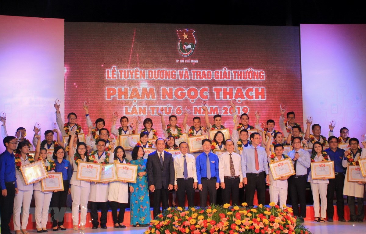Trao Giải thưởng Phạm Ngọc Thạch cho các thầy thuốc trẻ tiêu biểu
