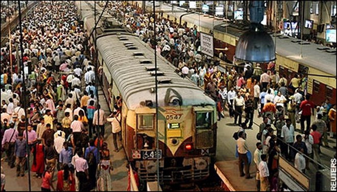 Ấn Độ vô hiệu hóa một quả bom trên chuyến tàu tới Mumbai