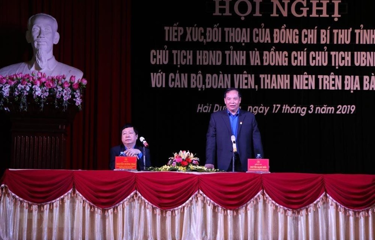 Bí thư Tỉnh ủy Hải Dương đối thoại với đoàn viên, thanh niên