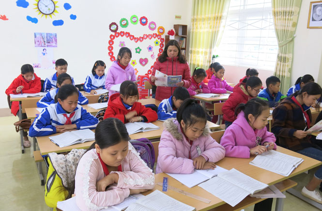 Nhiều giải pháp nâng cao chất lượng sinh hoạt chi bộ ở Vô Tranh 