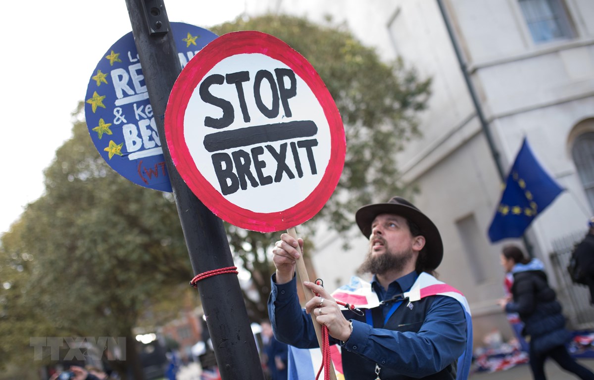 EU nhất trí hoãn Brexit tới 12/4 nếu thỏa thuận với châu Âu bị bác bỏ