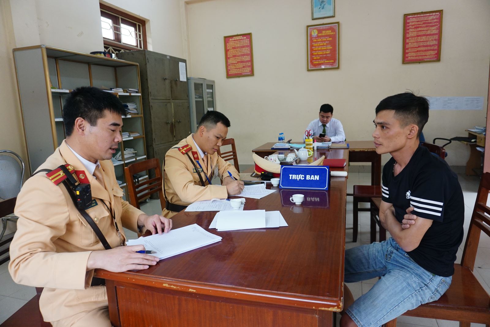 Ngăn chặn tình trạng lái xe sử dụng chất kích thích 