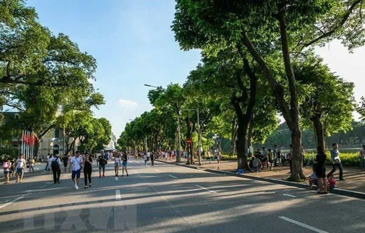 Bắc Bộ trưa chiều trời nắng, Trung Bộ nắng nóng cục bộ