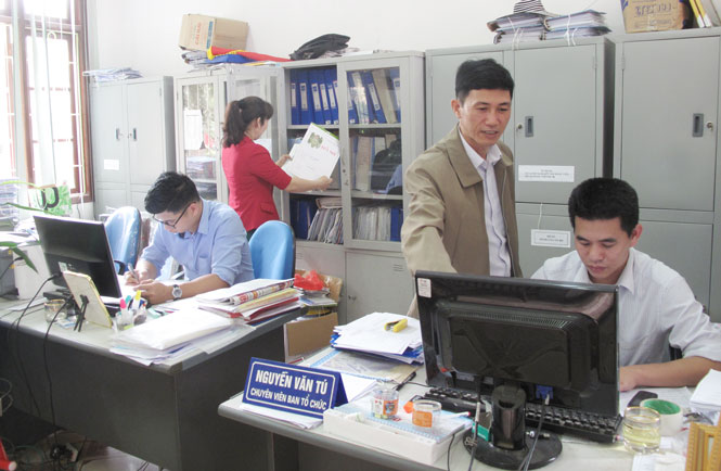 Nhiều khó khăn trong quản lý đảng viên đi làm ăn xa 