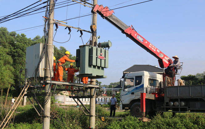 Chủ động phương án cấp điện mùa nắng nóng 