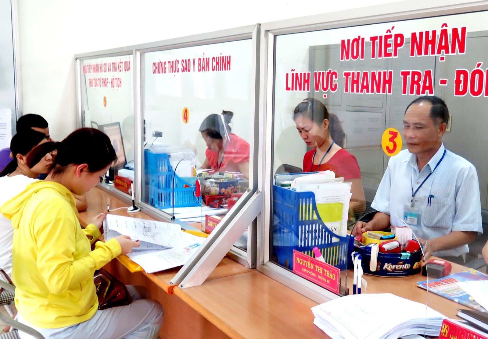 Tạo đà vững chắc để vươn tới, Bài 3: Khâu “then chốt” trong công tác cải cách hành chính 