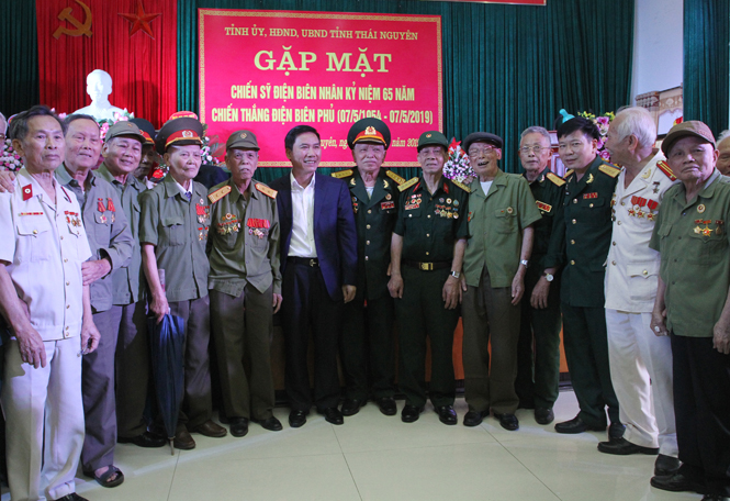 Gặp mặt cựu chiến sĩ Điện Biên năm xưa 