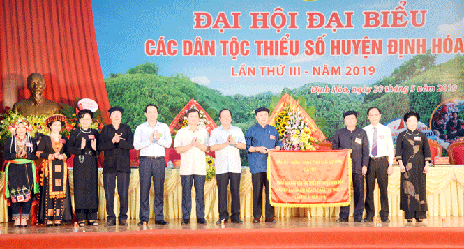 Tiếp tục thực hiện tốt các chính sách đối với vùng đồng bào dân tộc thiểu số 