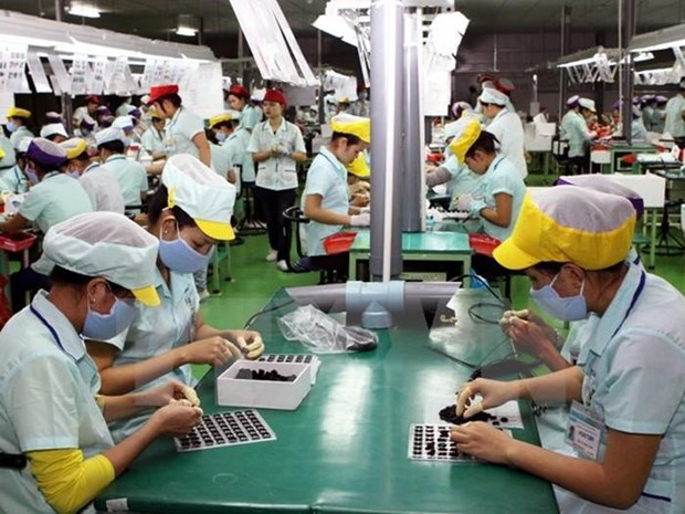 Tăng thời gian làm thêm giờ: Phải tính tiền lương lũy tiến