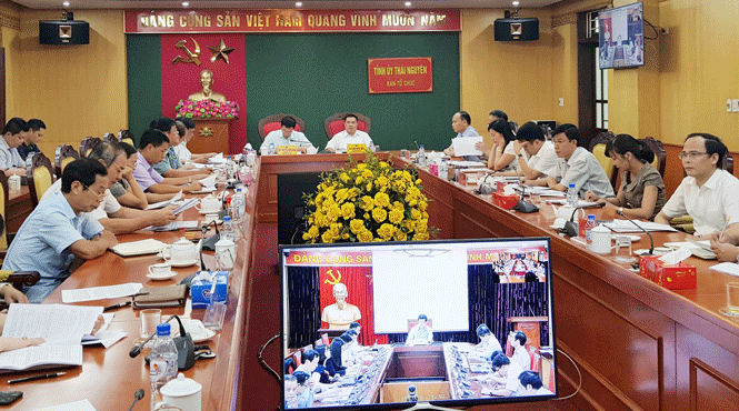 Góp ý vào dự thảo Quy định chức năng, nhiệm vụ, quyền hạn và mối quan hệ công tác của cấp ủy, ban thường vụ cấp ủy cấp huyện 