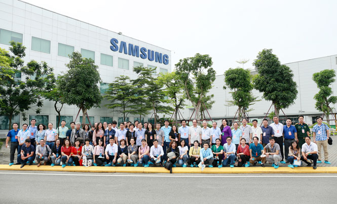 Thăm quan và trải nghiệm thực tế tại Nhà máy Samsung Thái Nguyên