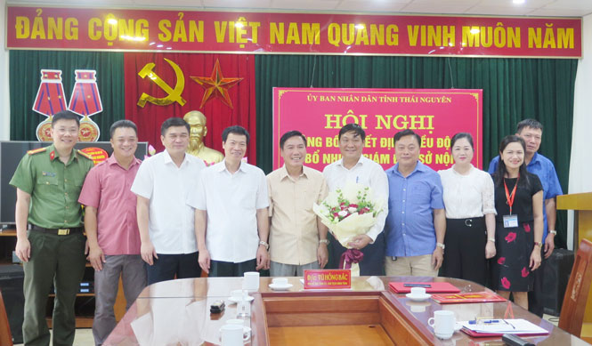 Công bố quyết định điều động và bổ nhiệm Giám đốc Sở Nội vụ 