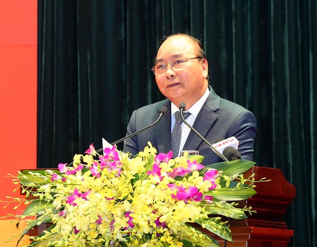 Thủ tướng trả lời chất vấn về nâng cao chất lượng đội ngũ cán bộ