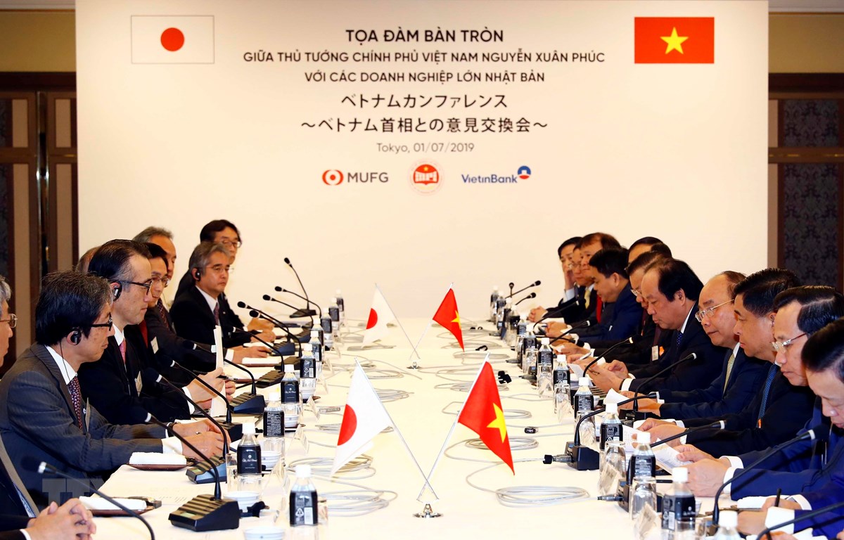 Thủ tướng tọa đàm với lãnh đạo nhiều tập đoàn hàng đầu của Nhật Bản