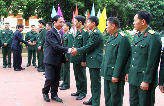 Đồng chí Bí thư Tỉnh ủy thăm, tặng quà, chúc Tết các cơ quan, đơn vị