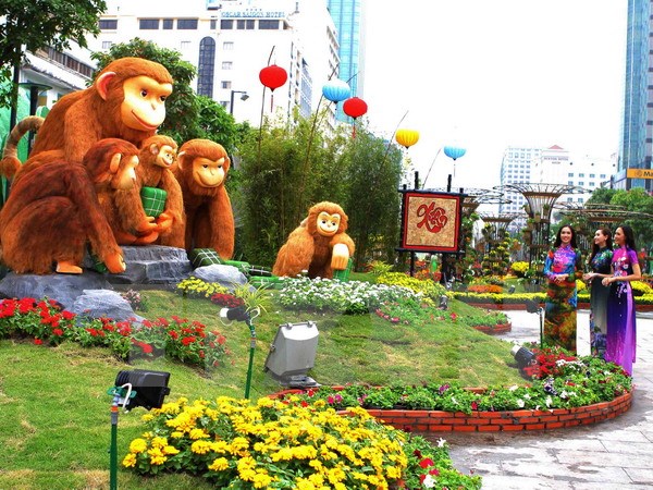 Chủ tịch nước Trương Tấn Sang dự khai mạc Đường hoa Nguyễn Huệ