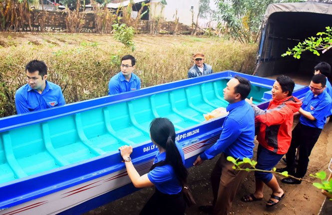 Thiêng liêng hai tiếng “đồng bào”
