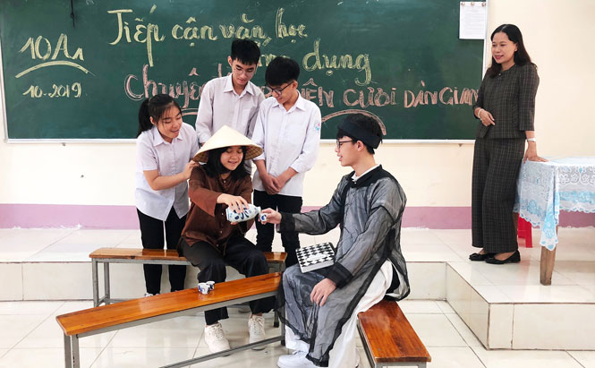 Đổi mới dạy và học các môn khoa học xã hội