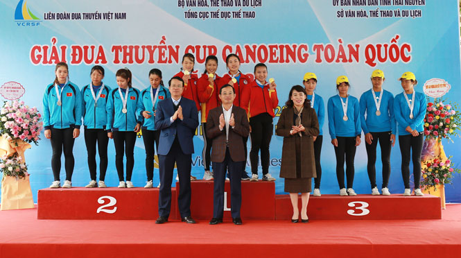 Bế mạc Giải Đua thuyền Cup Canoeing toàn quốc năm 2020