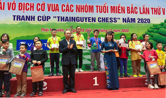 Bế mạc giải Vô địch Cờ vua các nhóm tuổi miền Bắc