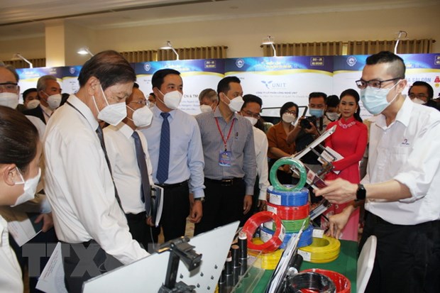 TP Hồ Chí Minh: Khai mạc Triển lãm Tôn vinh hàng Việt năm 2021