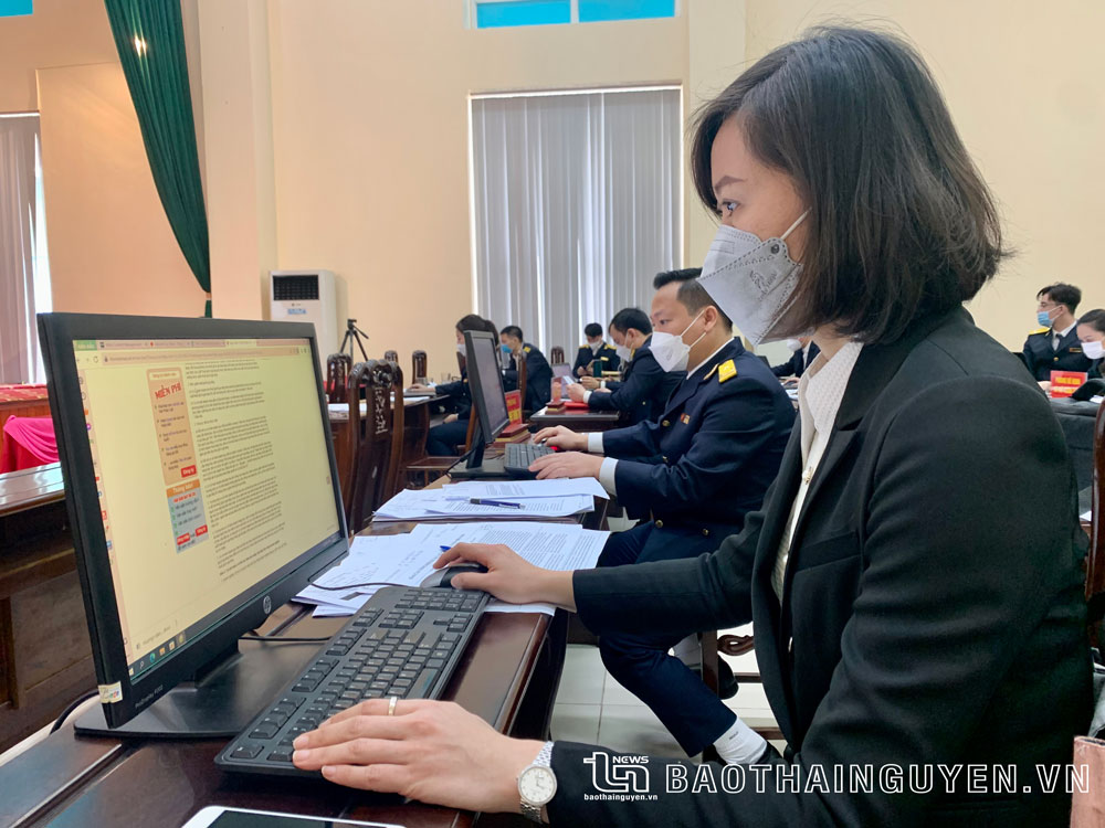 Đối thoại trực tuyến, linh hoạt hỗ trợ người nộp thuế