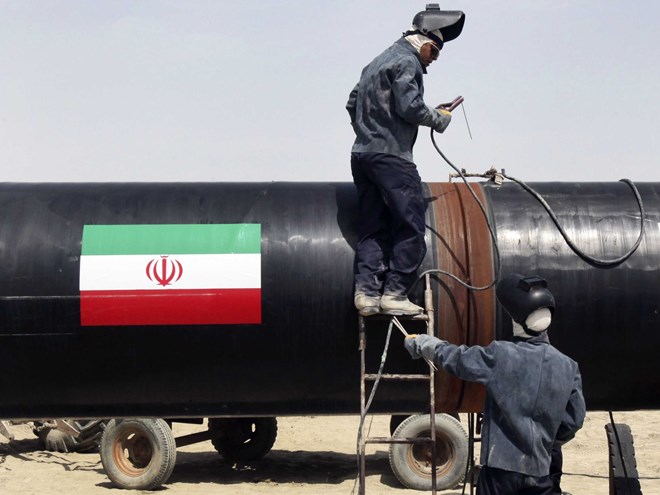 Iran chuẩn bị đơn hàng xuất khẩu dầu mỏ đầu tiên sang châu Âu