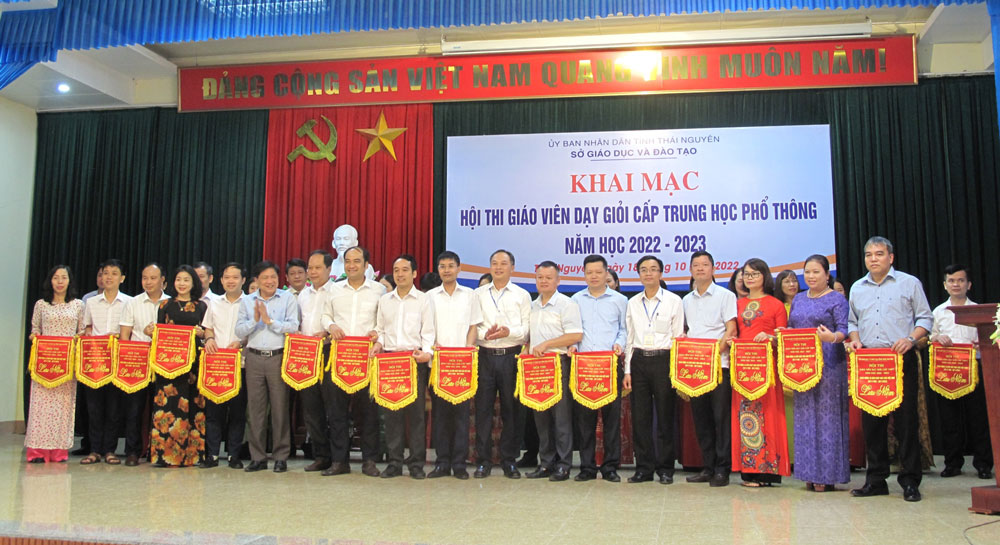 Thái Nguyên: Khai mạc thi giáo viên dạy giỏi cấp THPT