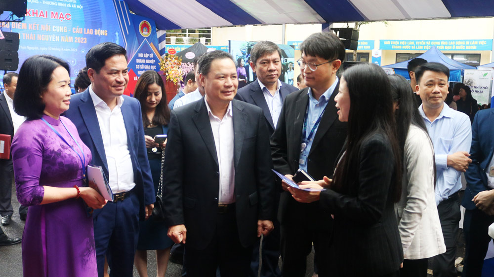 Khai mạc Tuần cao điểm kết nối cung - cầu lao động tỉnh Thái Nguyên năm 2023