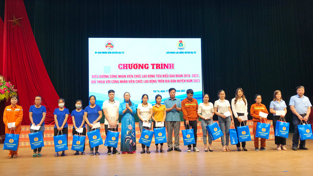 Đại Từ: Đối thoại với công nhân viên chức lao động