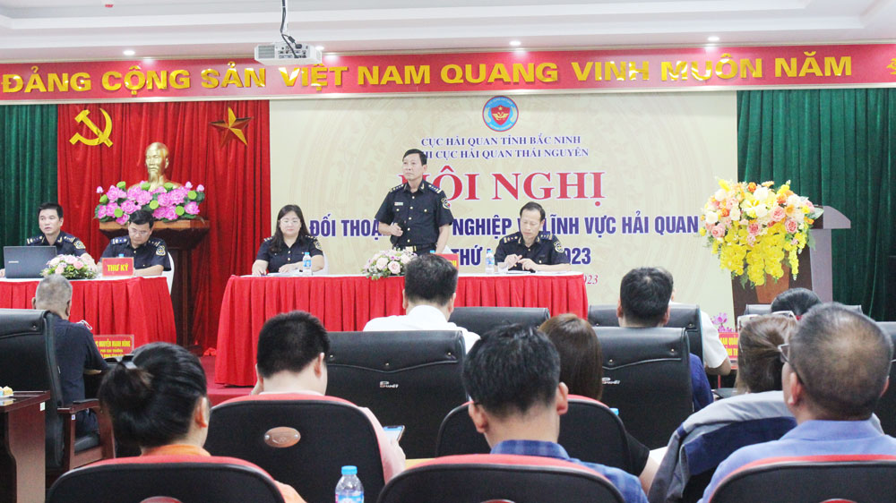 Hơn 60 doanh nghiệp đối thoại với ngành Hải quan