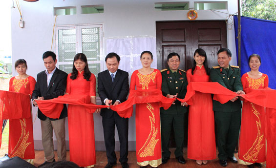 Lực lượng vũ trang Phổ Yên tham gia thực hiện Chương trình xây dựng nông thôn mới
