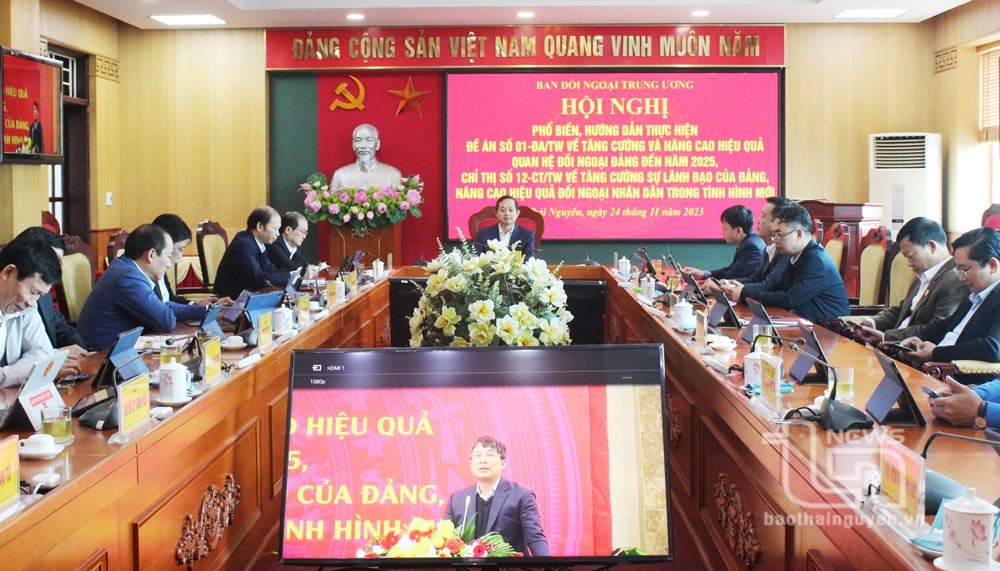 Chú trọng công tác đối ngoại trong tình hình mới