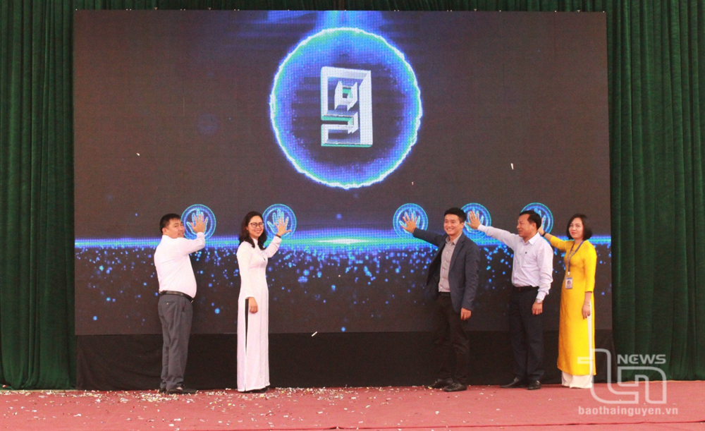 Phát động phong trào học ngoại ngữ trong các trường