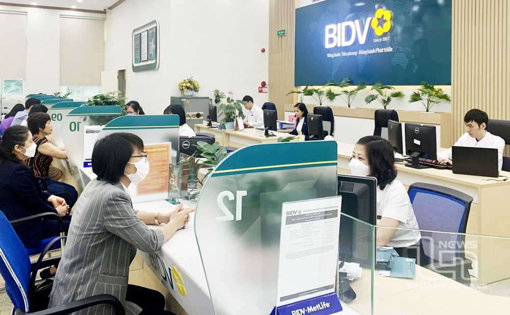 Tín dụng tăng, nỗi lo chưa giảm