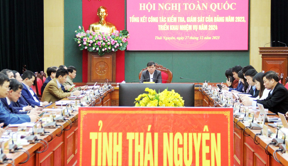 Tiếp tục đẩy mạnh công tác kiểm tra, giám sát trong Đảng