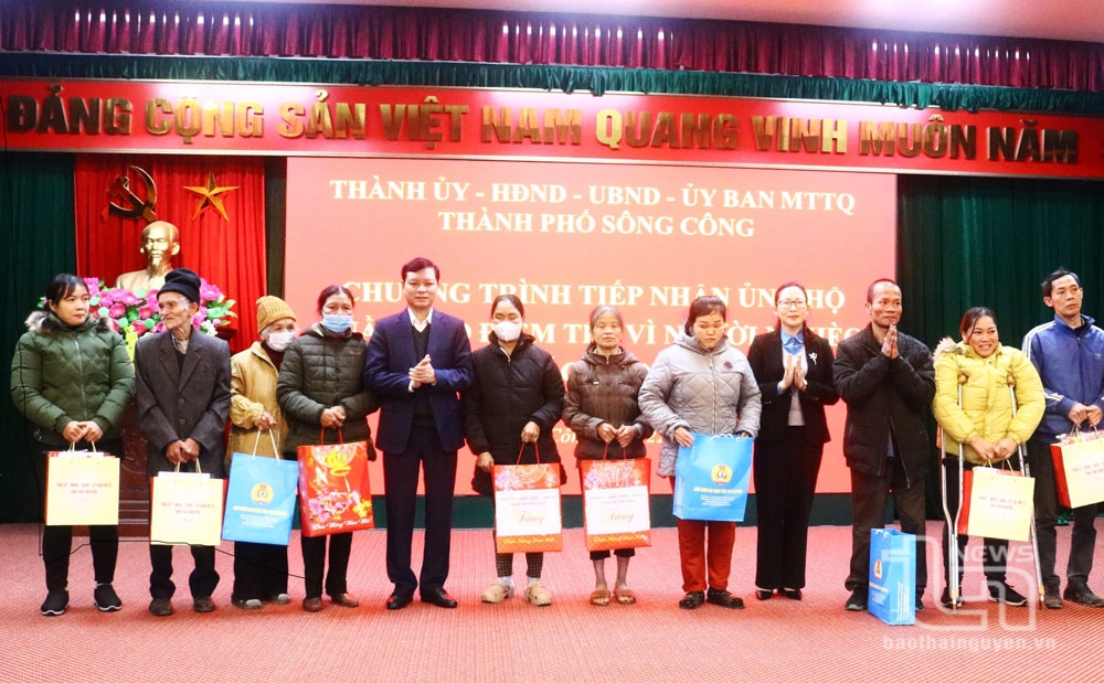 TP. Sông Công: Tiếp nhận trên 1,5 tỷ đồng ủng hộ Tuần cao điểm Tết vì người nghèo