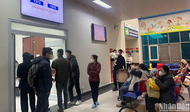 Khoảng trống miễn dịch khiến trẻ em dễ nhiễm bệnh nặng khi trời rét đậm