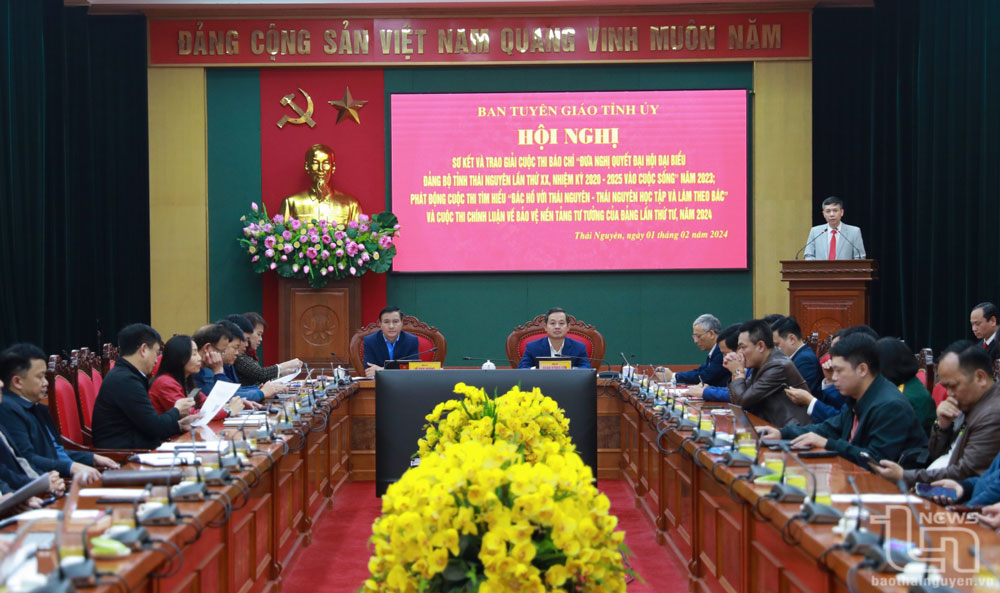 Trao giải cuộc thi báo chí Đưa Nghị quyết Đại hội Đảng bộ tỉnh lần thứ XX vào cuộc sống