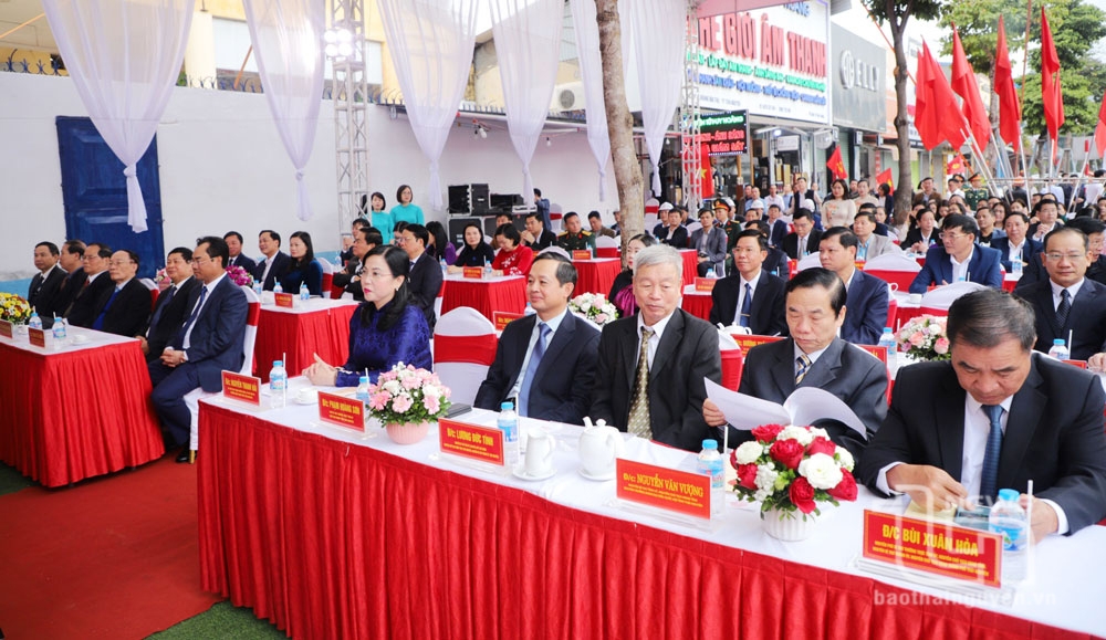 Thông xe kỹ thuật cầu vượt đường sắt Hà Nội - Thái Nguyên