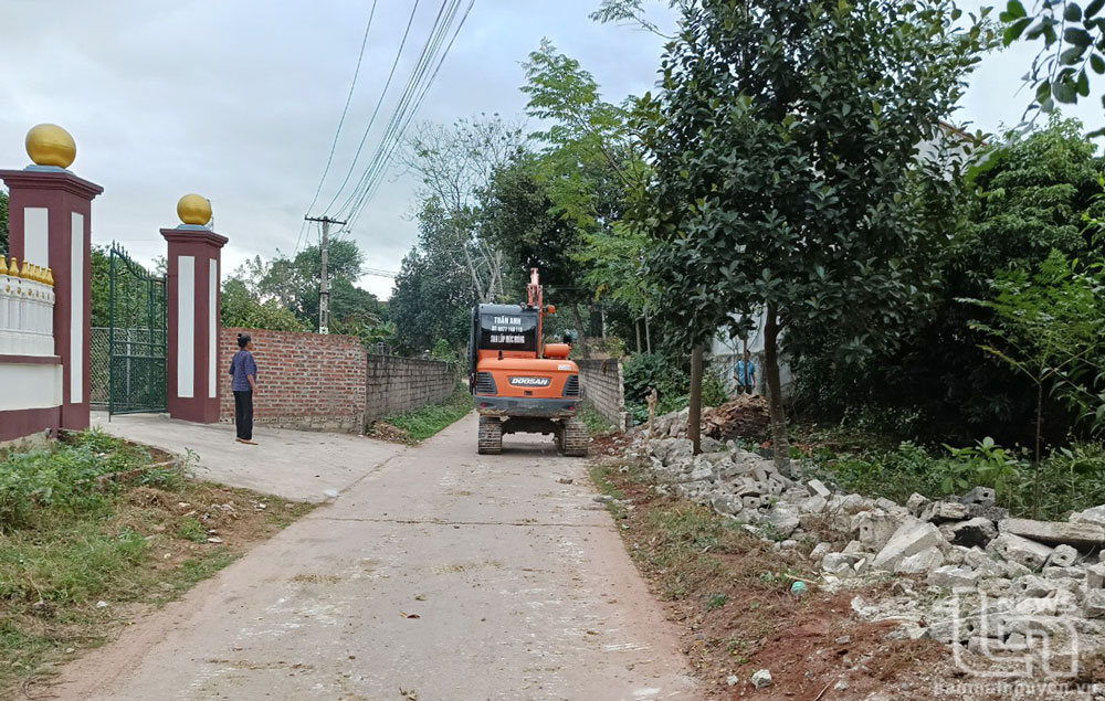 Phú Bình: Nhân lên phong trào hiến đất làm đường