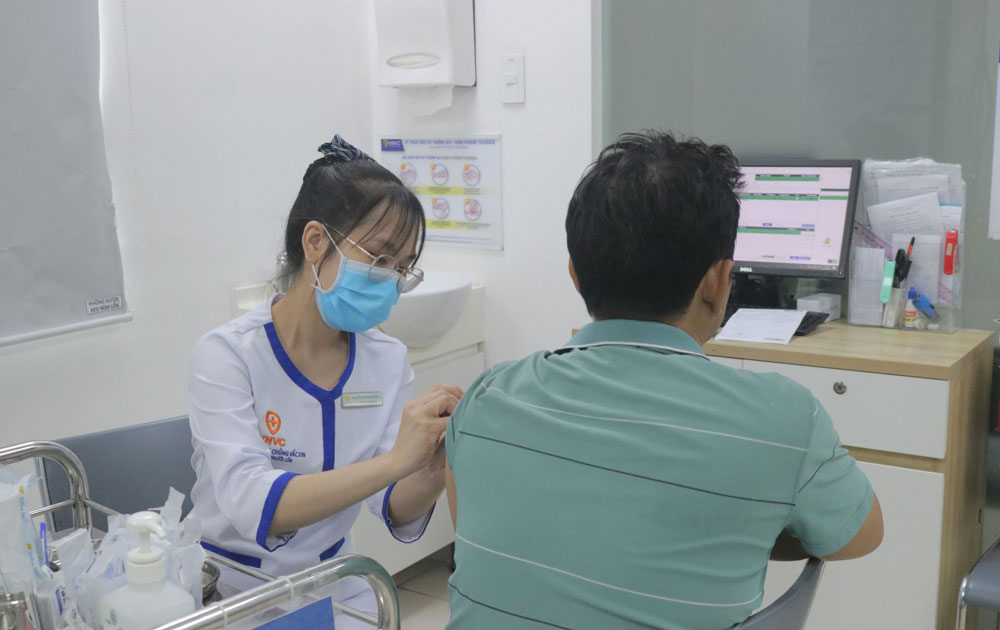 Lượng người tiêm vaccine dại do bị chó, mèo cắn tăng cao sau Tết