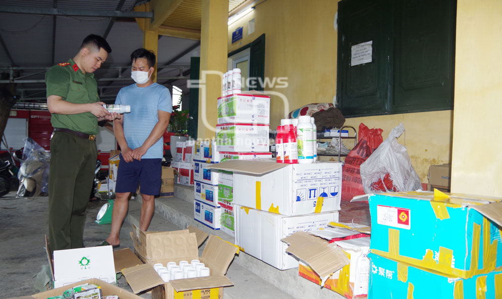 Thu giữ hơn 2.000 sản phẩm là thuốc bảo vệ thực vật và phân bón không rõ nguồn gốc