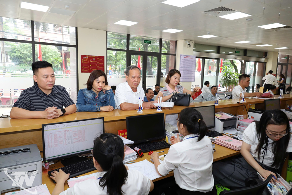 Tuần đầu vận hành chính quyền địa phương hai cấp: Thông suốt, hiệu quả