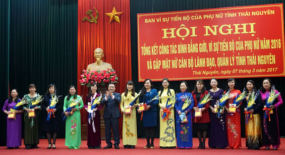 Nâng cao vị thế của phụ nữ trong xã hội