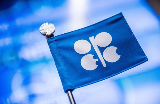 OPEC: Thị trường dầu sẽ bắt đầu cân bằng vào nửa cuối năm 2017