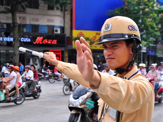 Khoảng 6600 tài xế bị phạt trong 4 ngày Thủ đô Hà Nội giành lại vỉa hè