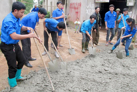 Góp sức trẻ xây dựng quê hương